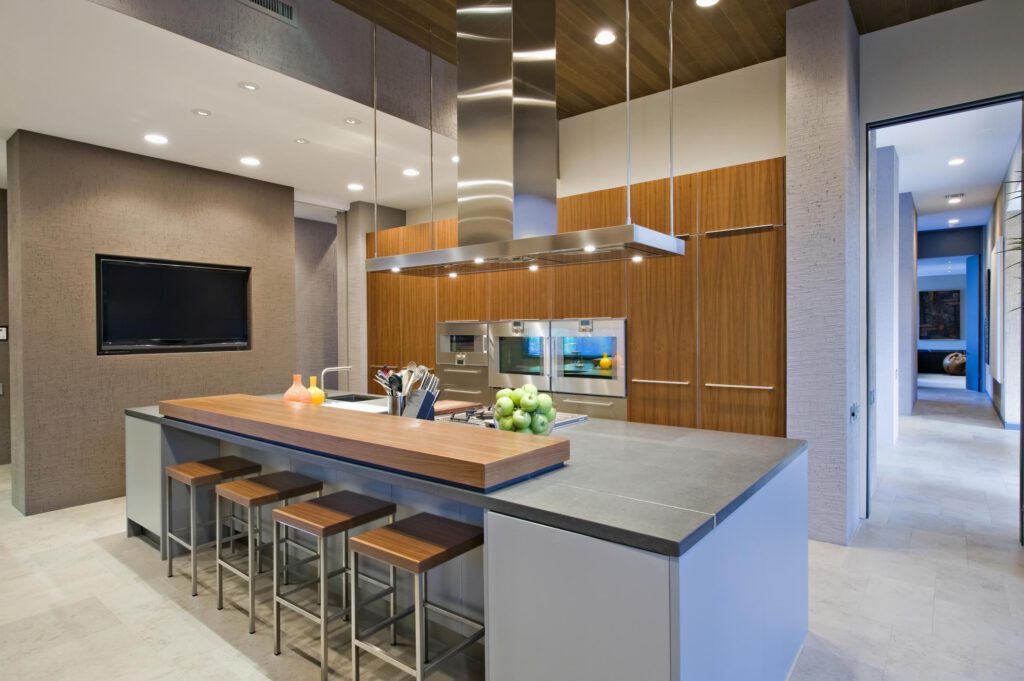 kitchen with table and chairs